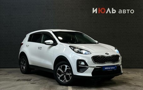 KIA Sportage IV рестайлинг, 2020 год, 2 355 000 рублей, 3 фотография