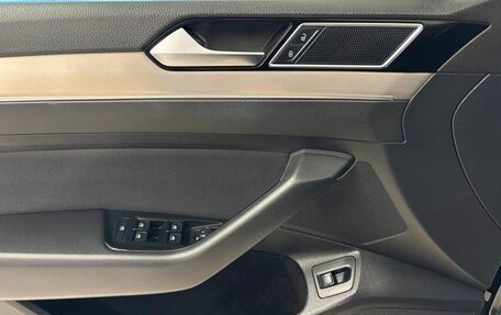 Volkswagen Passat B8 рестайлинг, 2017 год, 1 625 000 рублей, 10 фотография