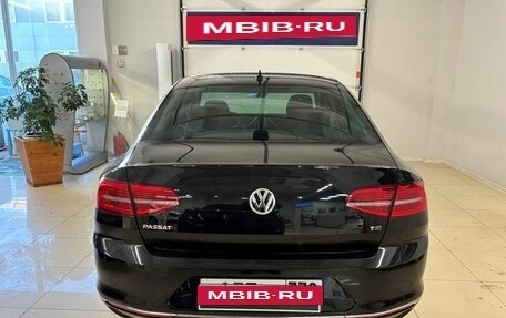 Volkswagen Passat B8 рестайлинг, 2017 год, 1 625 000 рублей, 6 фотография