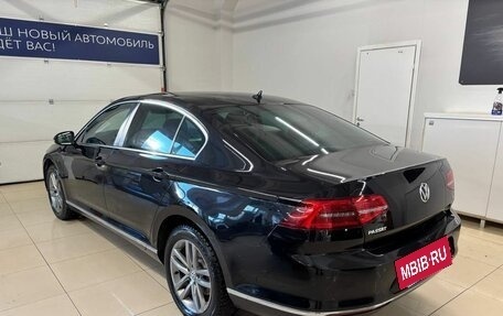 Volkswagen Passat B8 рестайлинг, 2017 год, 1 625 000 рублей, 5 фотография