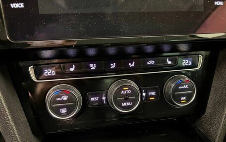 Volkswagen Passat B8 рестайлинг, 2017 год, 1 625 000 рублей, 22 фотография