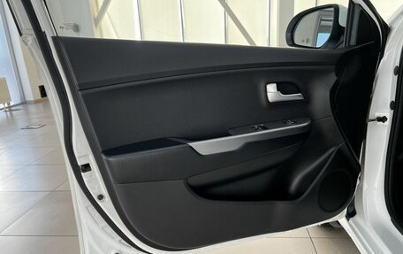 KIA Rio III рестайлинг, 2015 год, 980 000 рублей, 22 фотография