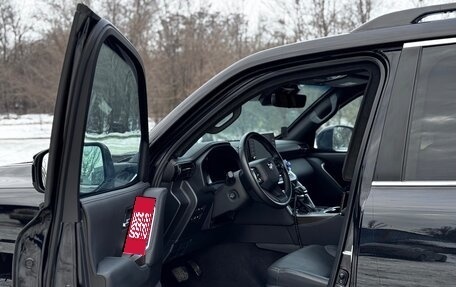 Toyota Land Cruiser, 2023 год, 21 000 000 рублей, 4 фотография