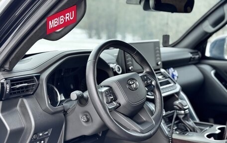 Toyota Land Cruiser, 2023 год, 21 000 000 рублей, 6 фотография