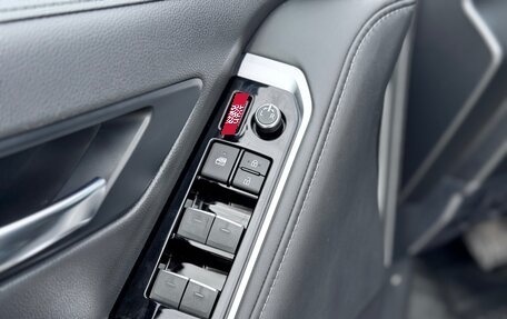 Toyota Land Cruiser, 2023 год, 21 000 000 рублей, 5 фотография