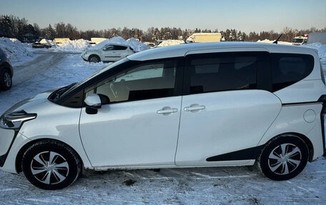 Toyota Sienta II, 2020 год, 1 650 000 рублей, 3 фотография