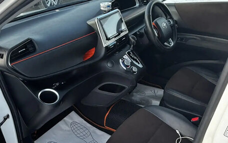 Toyota Sienta II, 2020 год, 1 650 000 рублей, 7 фотография