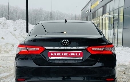 Toyota Camry, 2022 год, 3 699 000 рублей, 5 фотография