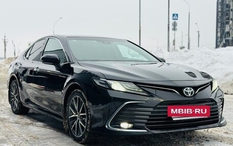 Toyota Camry, 2022 год, 3 699 000 рублей, 8 фотография