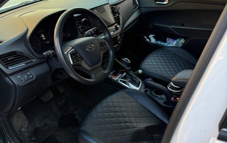 Hyundai Solaris II рестайлинг, 2021 год, 1 550 000 рублей, 6 фотография