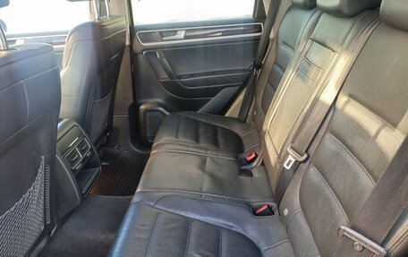 Volkswagen Touareg III, 2012 год, 1 850 000 рублей, 11 фотография