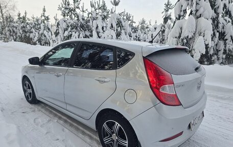 Hyundai Solaris II рестайлинг, 2014 год, 1 050 000 рублей, 12 фотография