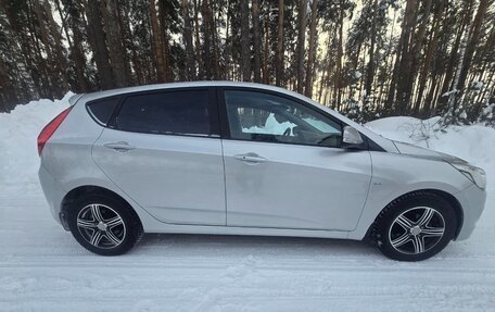 Hyundai Solaris II рестайлинг, 2014 год, 1 050 000 рублей, 14 фотография