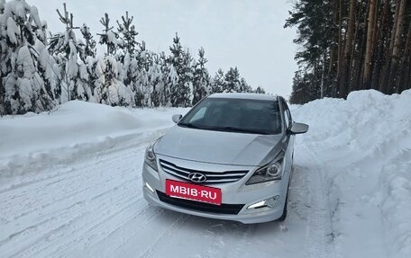 Hyundai Solaris II рестайлинг, 2014 год, 1 050 000 рублей, 23 фотография