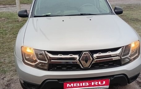 Renault Duster I рестайлинг, 2017 год, 1 350 000 рублей, 2 фотография