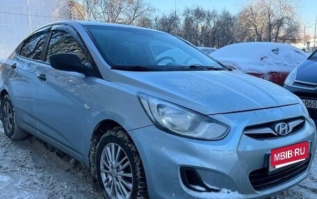 Hyundai Solaris II рестайлинг, 2014 год, 649 000 рублей, 2 фотография