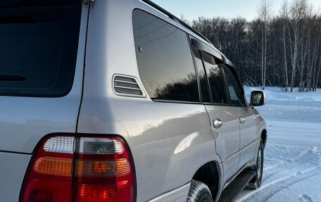 Toyota Land Cruiser 100 рестайлинг 2, 2001 год, 1 620 000 рублей, 5 фотография