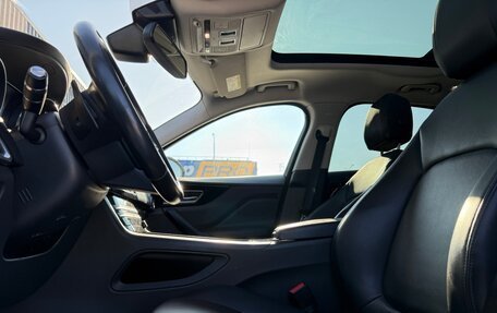 Jaguar F-Pace, 2016 год, 1 895 000 рублей, 13 фотография