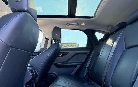 Jaguar F-Pace, 2016 год, 1 895 000 рублей, 12 фотография