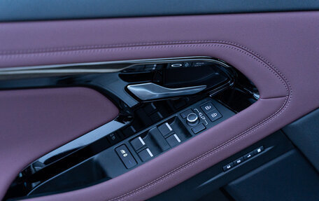 Land Rover Range Rover Evoque II, 2025 год, 6 890 000 рублей, 15 фотография