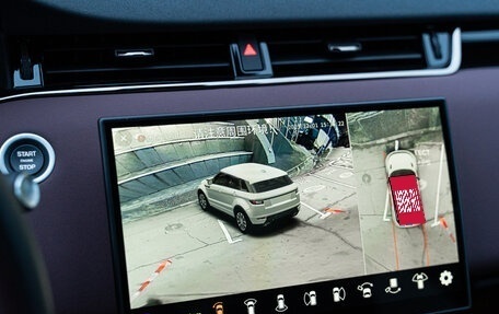 Land Rover Range Rover Evoque II, 2025 год, 6 890 000 рублей, 10 фотография