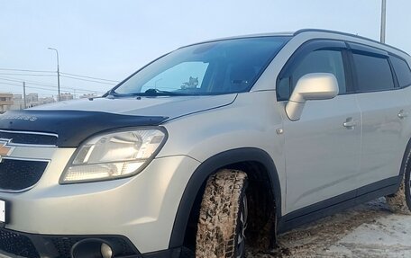 Chevrolet Orlando I, 2011 год, 970 000 рублей, 2 фотография