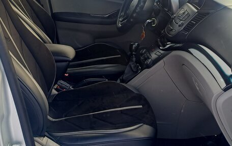 Chevrolet Orlando I, 2011 год, 970 000 рублей, 11 фотография