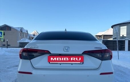 Honda Civic, 2021 год, 2 410 000 рублей, 5 фотография