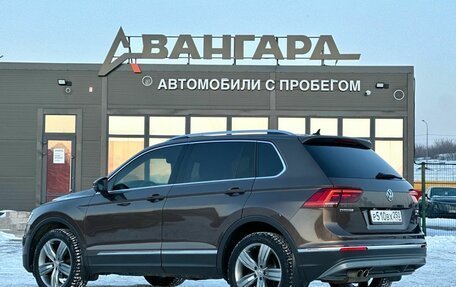 Volkswagen Tiguan II, 2017 год, 2 500 000 рублей, 3 фотография