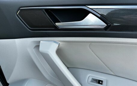 Volkswagen Tiguan II, 2017 год, 2 500 000 рублей, 20 фотография