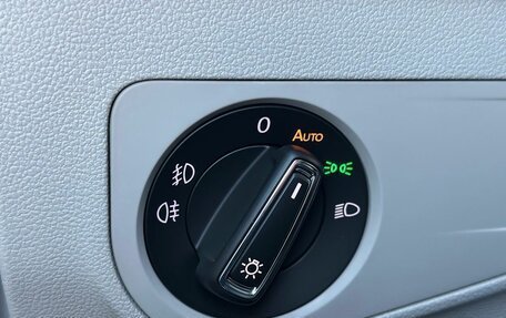 Volkswagen Tiguan II, 2017 год, 2 500 000 рублей, 13 фотография