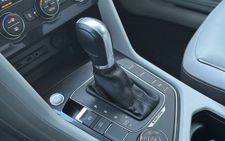 Volkswagen Tiguan II, 2017 год, 2 500 000 рублей, 17 фотография