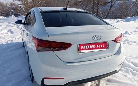 Hyundai Solaris II рестайлинг, 2018 год, 1 350 000 рублей, 3 фотография