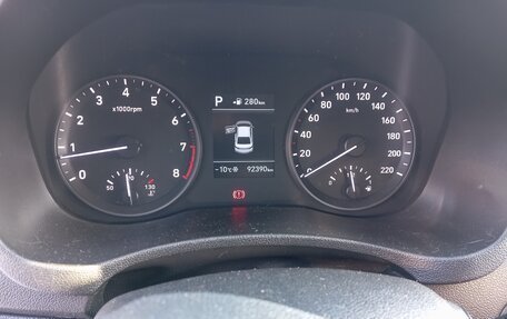 Hyundai Solaris II рестайлинг, 2018 год, 1 350 000 рублей, 11 фотография