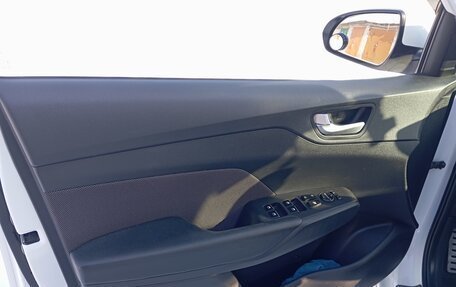 Hyundai Solaris II рестайлинг, 2018 год, 1 350 000 рублей, 17 фотография