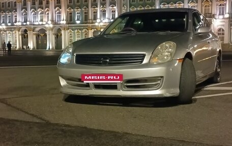 Nissan Skyline, 2001 год, 550 000 рублей, 3 фотография