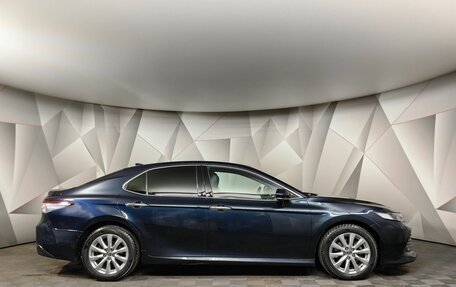 Toyota Camry, 2018 год, 2 800 000 рублей, 6 фотография