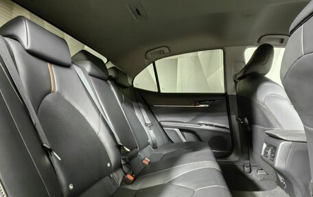 Toyota Camry, 2018 год, 2 800 000 рублей, 16 фотография