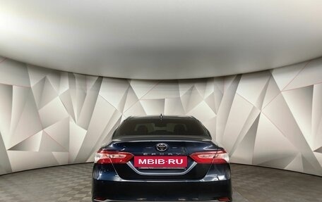 Toyota Camry, 2018 год, 2 800 000 рублей, 8 фотография