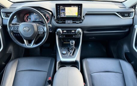Toyota RAV4, 2020 год, 3 647 000 рублей, 18 фотография