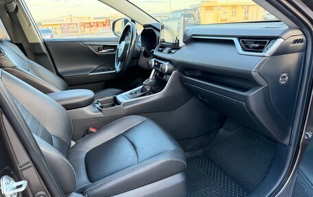 Toyota RAV4, 2020 год, 3 647 000 рублей, 22 фотография