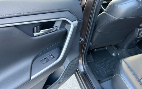 Toyota RAV4, 2020 год, 3 647 000 рублей, 37 фотография