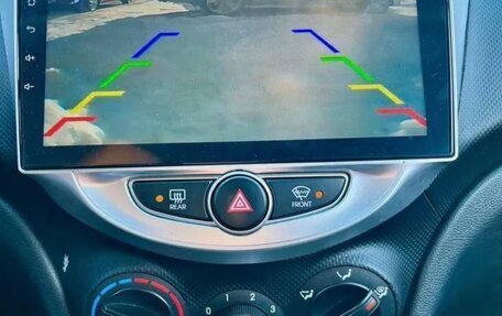 Hyundai Solaris II рестайлинг, 2013 год, 720 000 рублей, 10 фотография