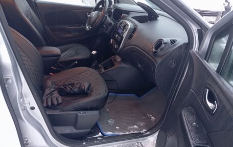 Renault Kaptur I рестайлинг, 2019 год, 1 500 000 рублей, 2 фотография