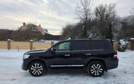 Toyota Land Cruiser 200, 2016 год, 4 999 999 рублей, 2 фотография