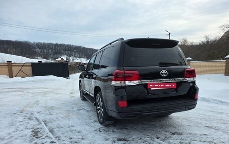 Toyota Land Cruiser 200, 2016 год, 4 999 999 рублей, 4 фотография
