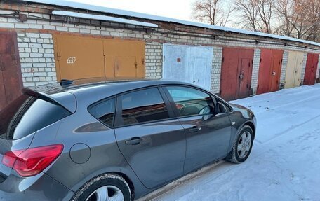 Opel Astra J, 2010 год, 570 000 рублей, 7 фотография