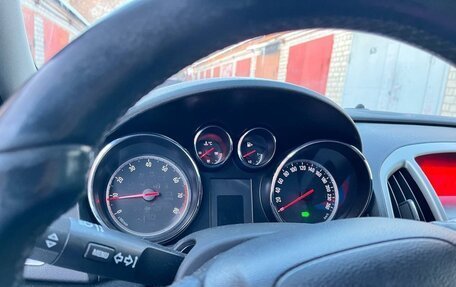 Opel Astra J, 2010 год, 570 000 рублей, 11 фотография