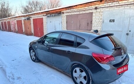 Opel Astra J, 2010 год, 570 000 рублей, 8 фотография