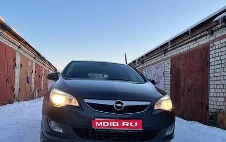 Opel Astra J, 2010 год, 570 000 рублей, 10 фотография